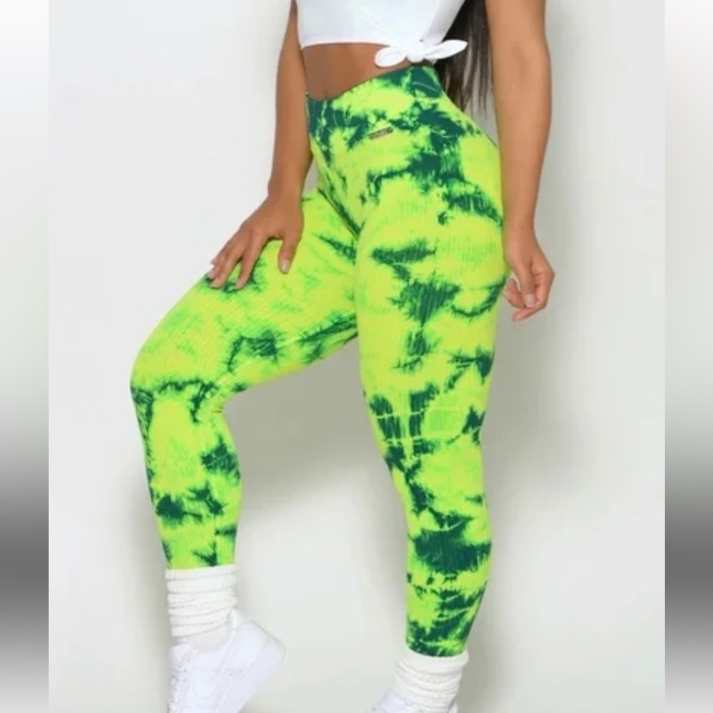 Bombshell Sportswear Neon Green Tie-Dye Leggings